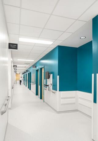 couloir hospitalier